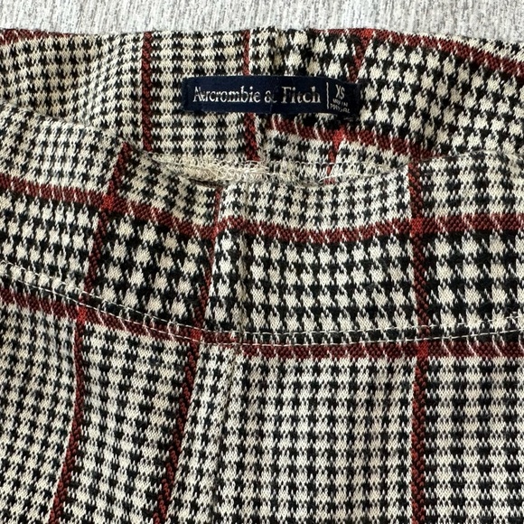 Abercrombie & Fitch Plaid High-Waisted Pants with Pink Stripe - Picture 4 of 7